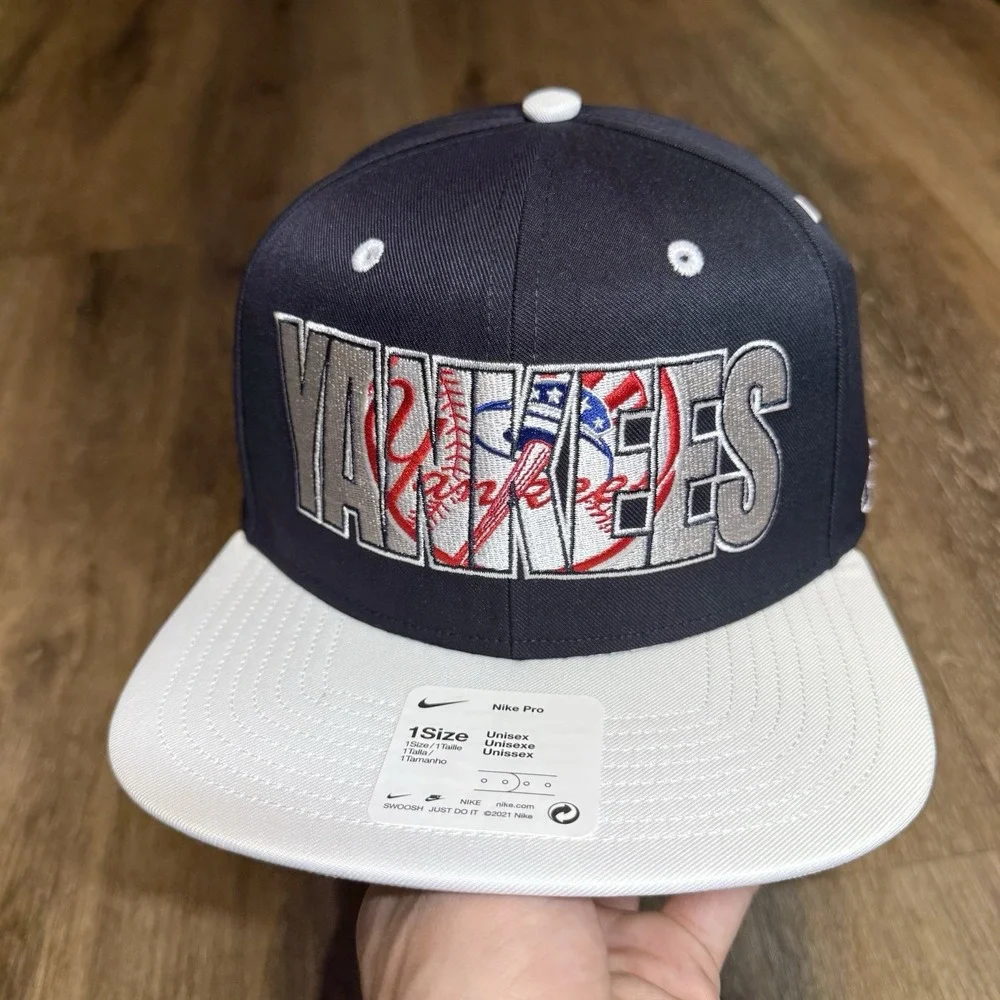 Nike New York‎ Yankees Hat Mens OS Navy Blue White Spellout Pro Snapback MLB Cap